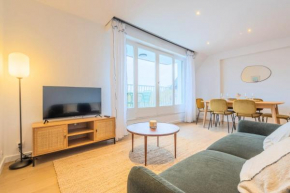 One bedroom apartment with balcony and a view